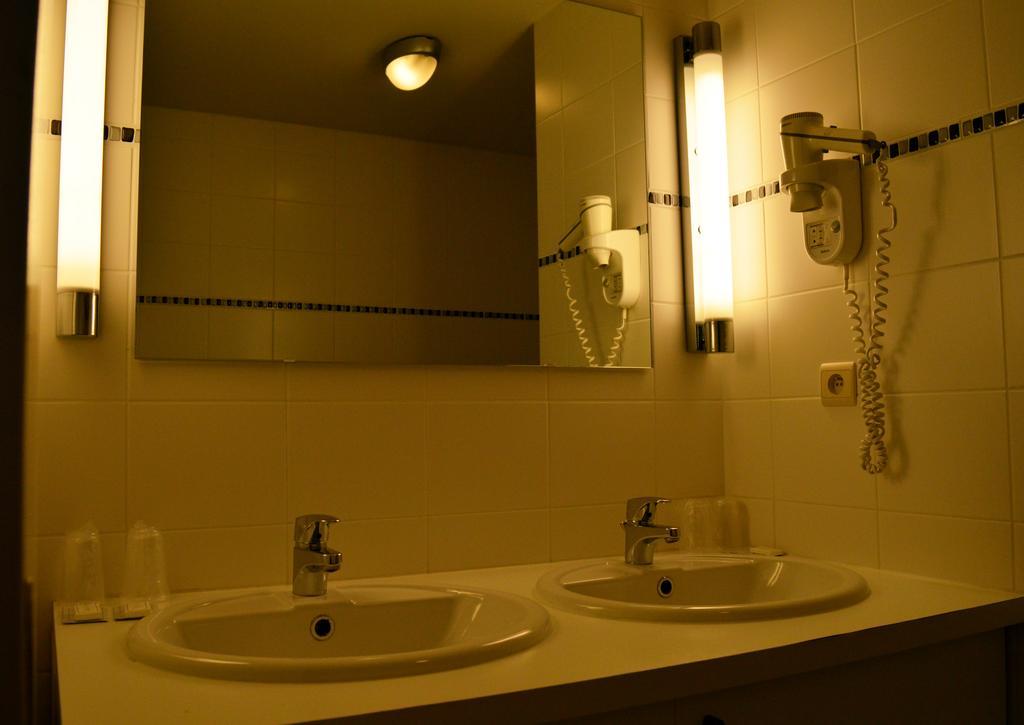 Hotel De Schacht Genk Eksteriør bilde